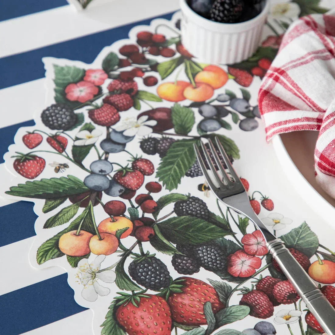 Hester & Cook Die Cut Berry Wreath Paper Placemat - Marcel’s Culinary Experience