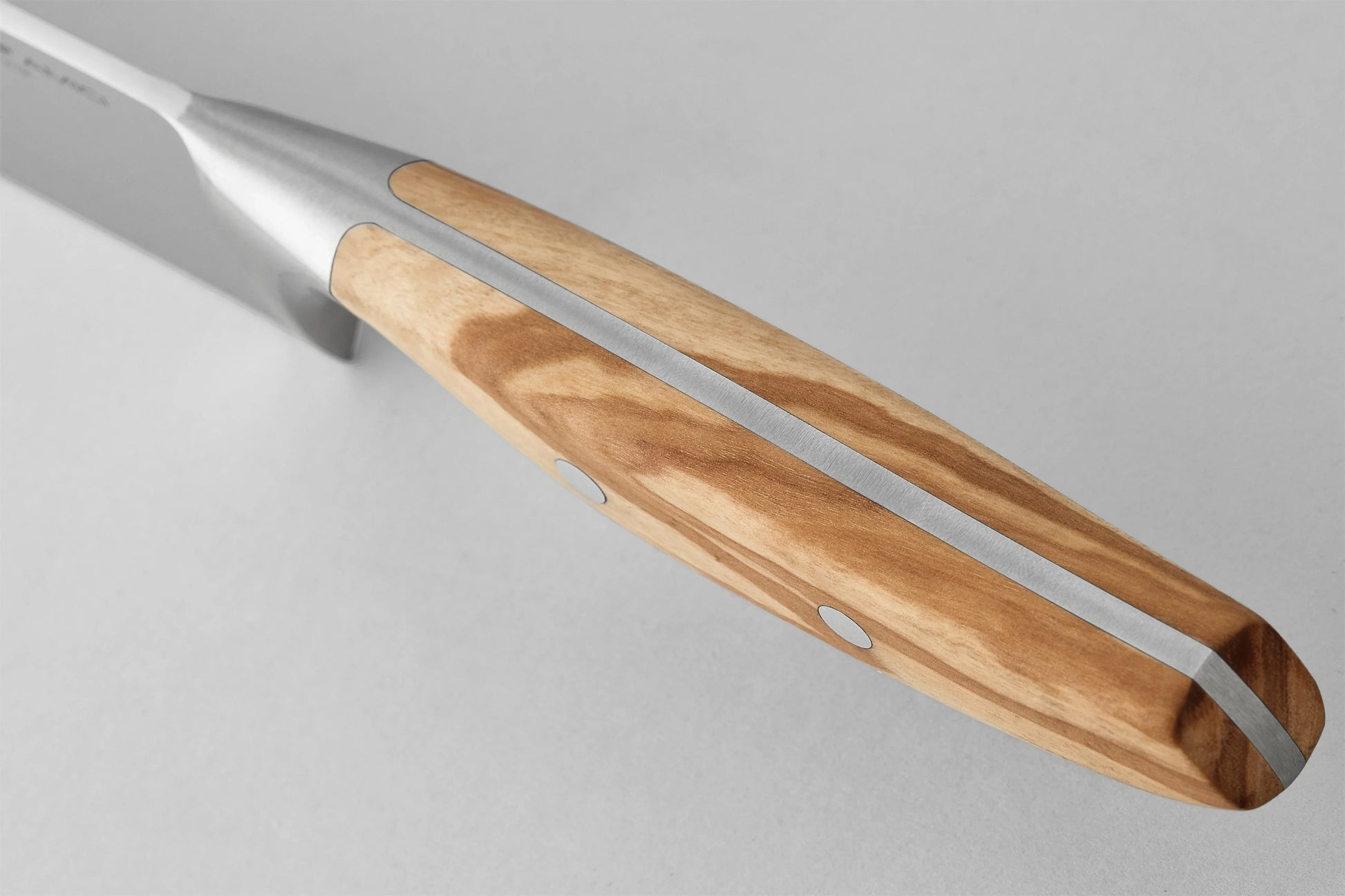 Wüsthof Amici Double-Serrated Bread Knife 9" - Marcel’s Culinary Experience
