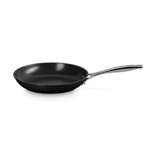 Le Creuset Essential Non-stick Ceramic Fry Pan 10"