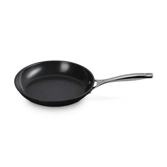 Le Creuset Essential Non-stick Ceramic Fry Pan 10"