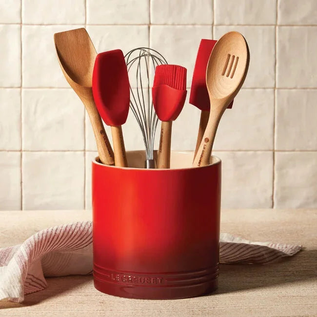 Le Creuset Signature Utensil Crock - 2.7 Qt.
