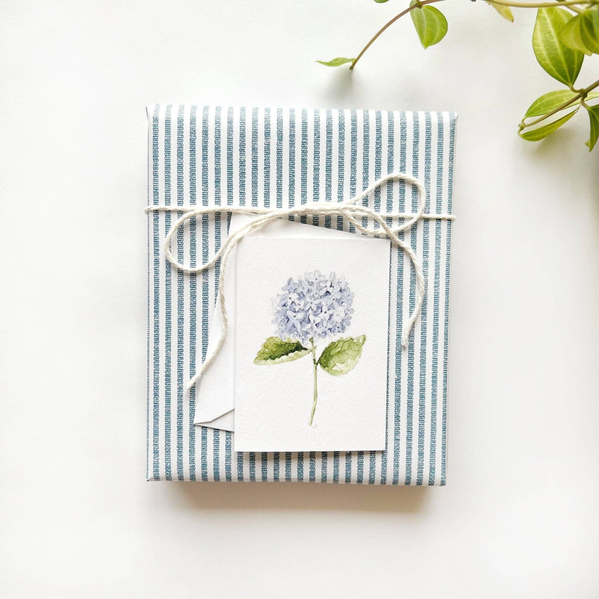 Hydrangea stem mini notecard - Marcel’s Culinary Experience