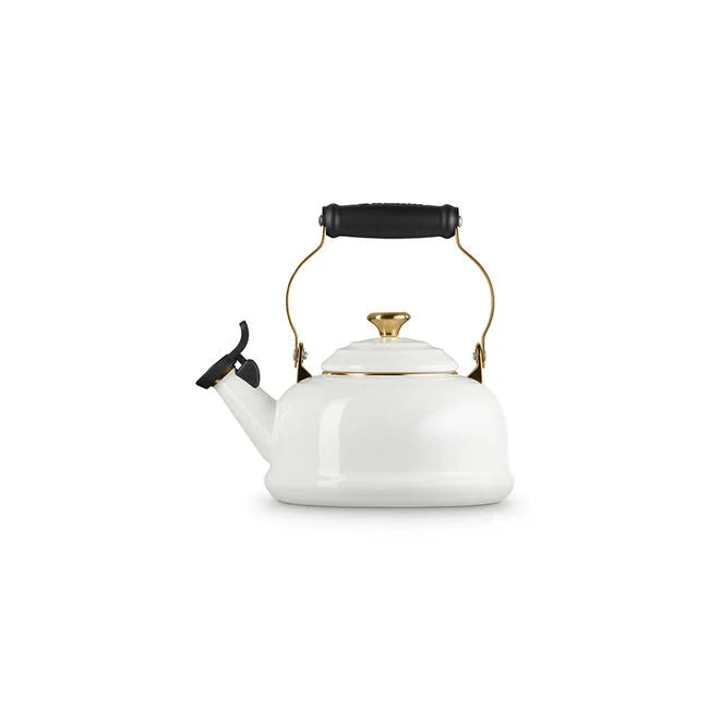 Le Creuset Classic Whistling Kettle 1.7 qt - White with Gold Knob