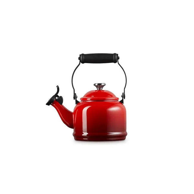 Le Creuset Demi Kettle 1.25 qt - Cerise
