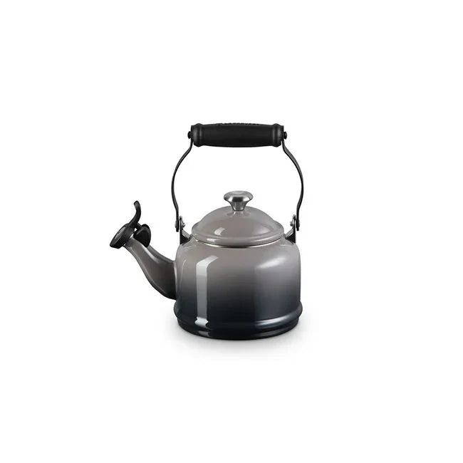 Le Creuset Demi Kettle 1.25 qt - Oyster