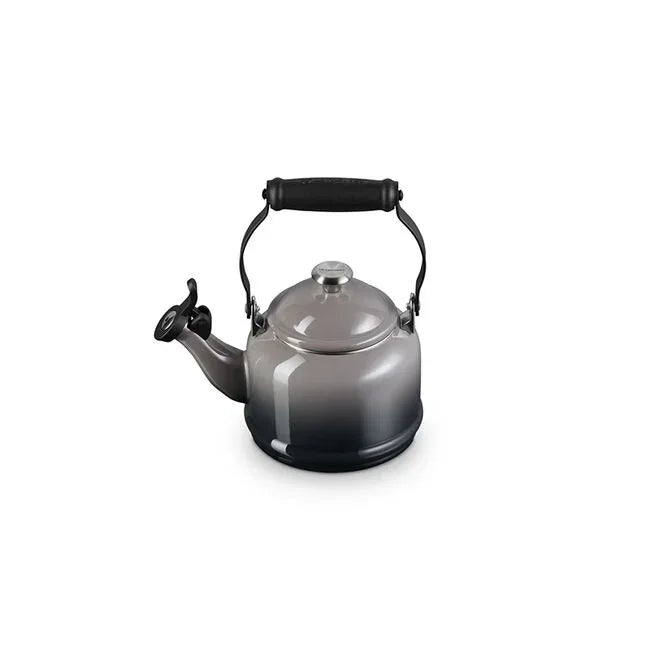 Le Creuset Demi Kettle 1.25 qt - Oyster