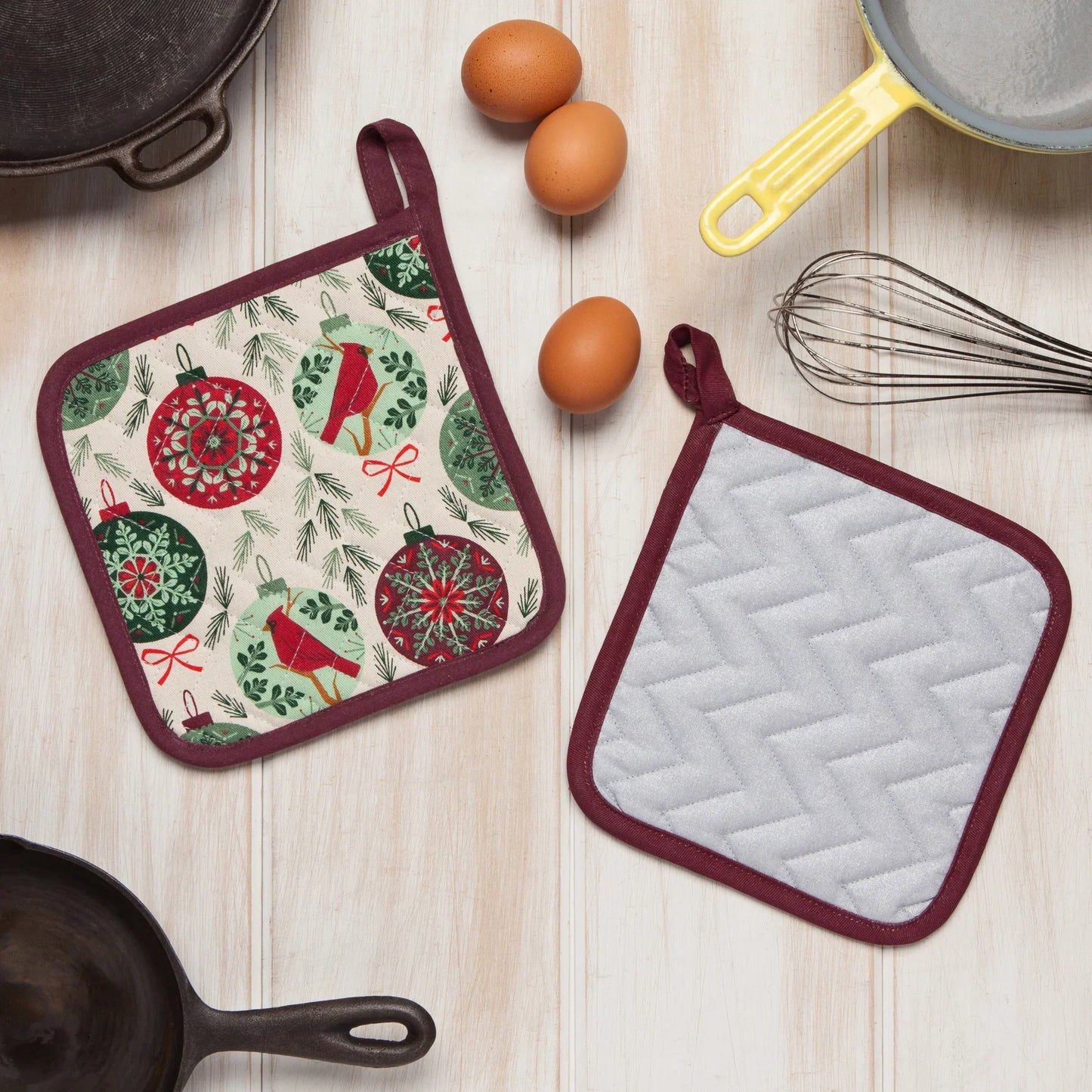 Good Tidings Christmas Potholder - Marcel’s Culinary Experience