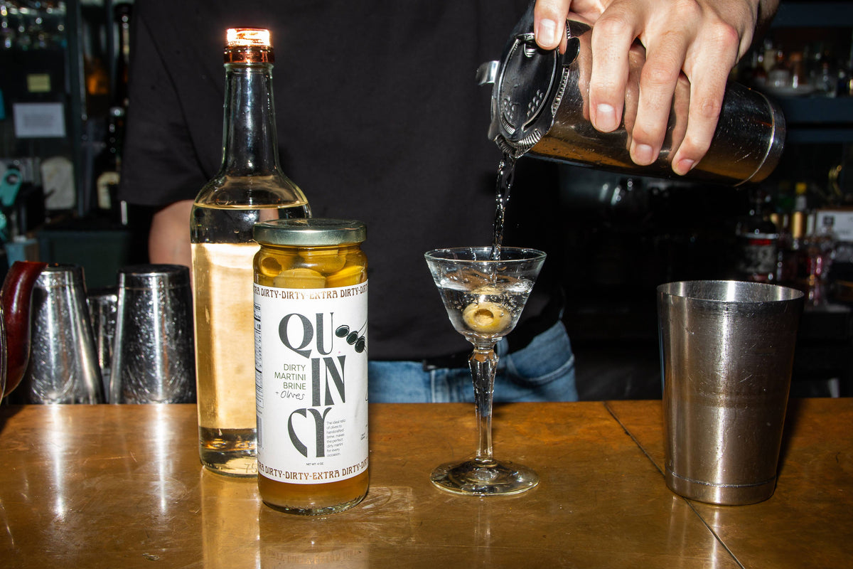 Quincy Olives & Martini Brine, 16 oz