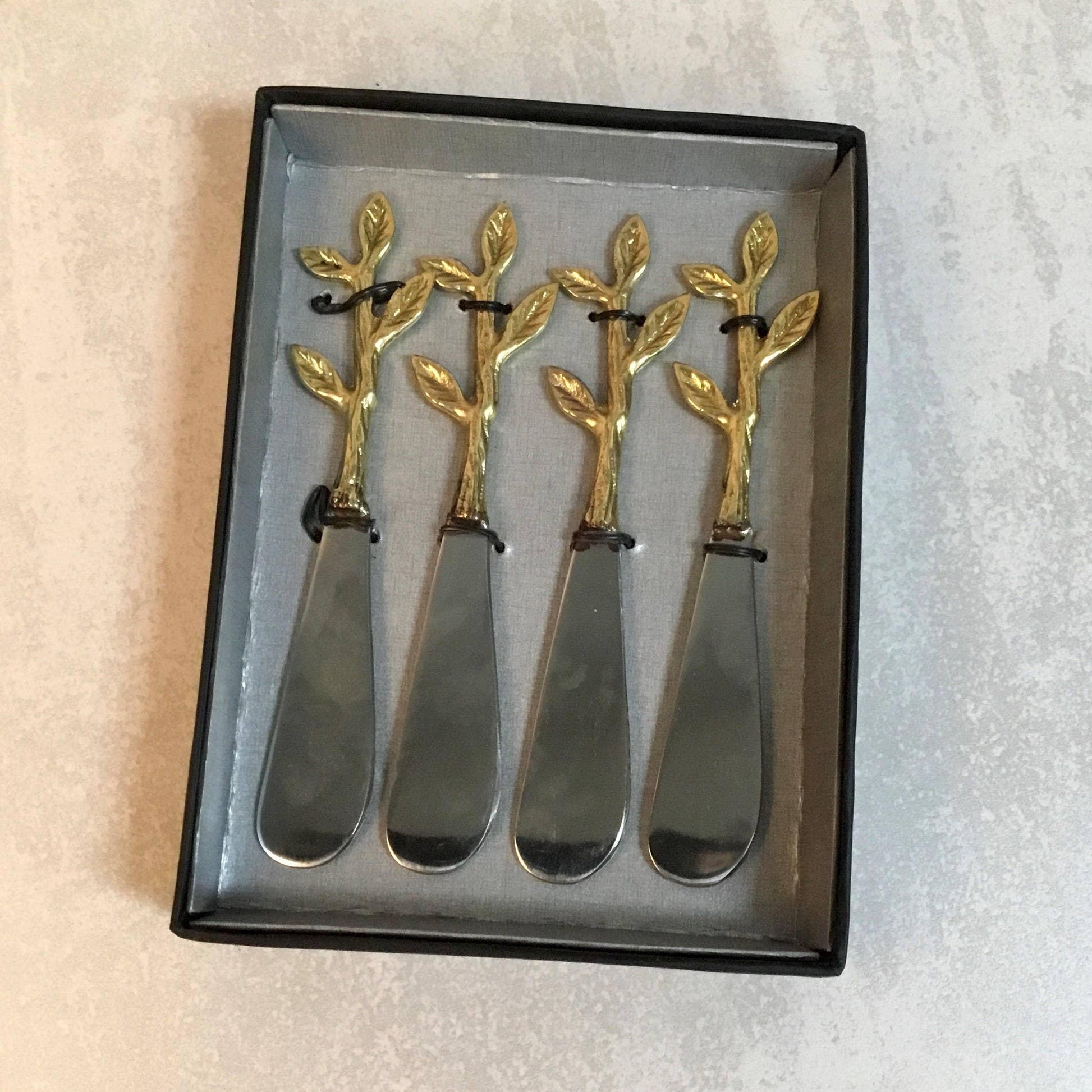 S.S. & Gold Leaf Bud Handle Spreaders, Set of 4 - Marcel’s Culinary Experience