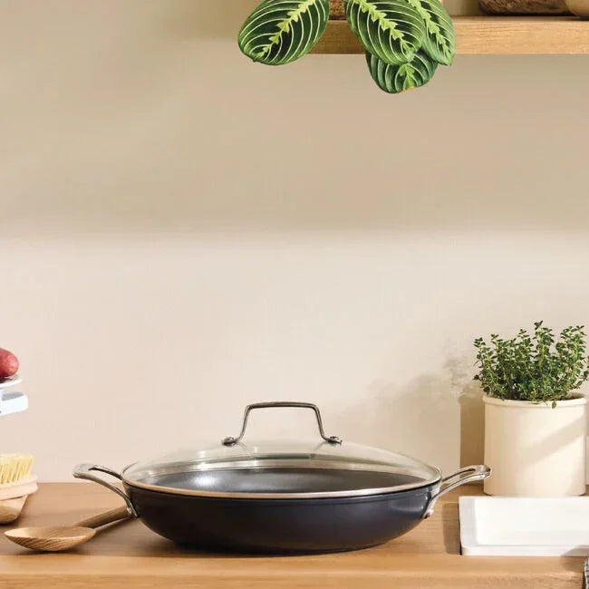 Le Creuset Essential Non-stick Ceramic Shallow Braiser with Glass Lid - 3.5 Qt.