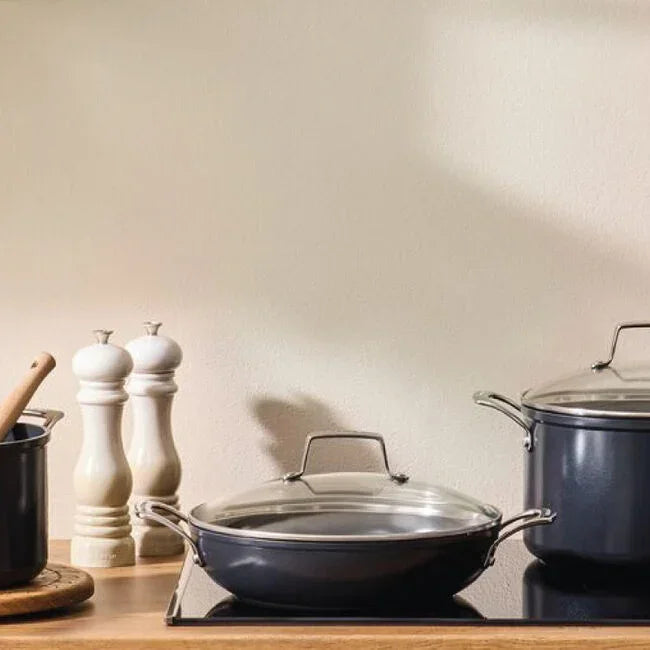 Le Creuset Essential Non-stick Ceramic Shallow Braiser with Glass Lid - 3.5 Qt.