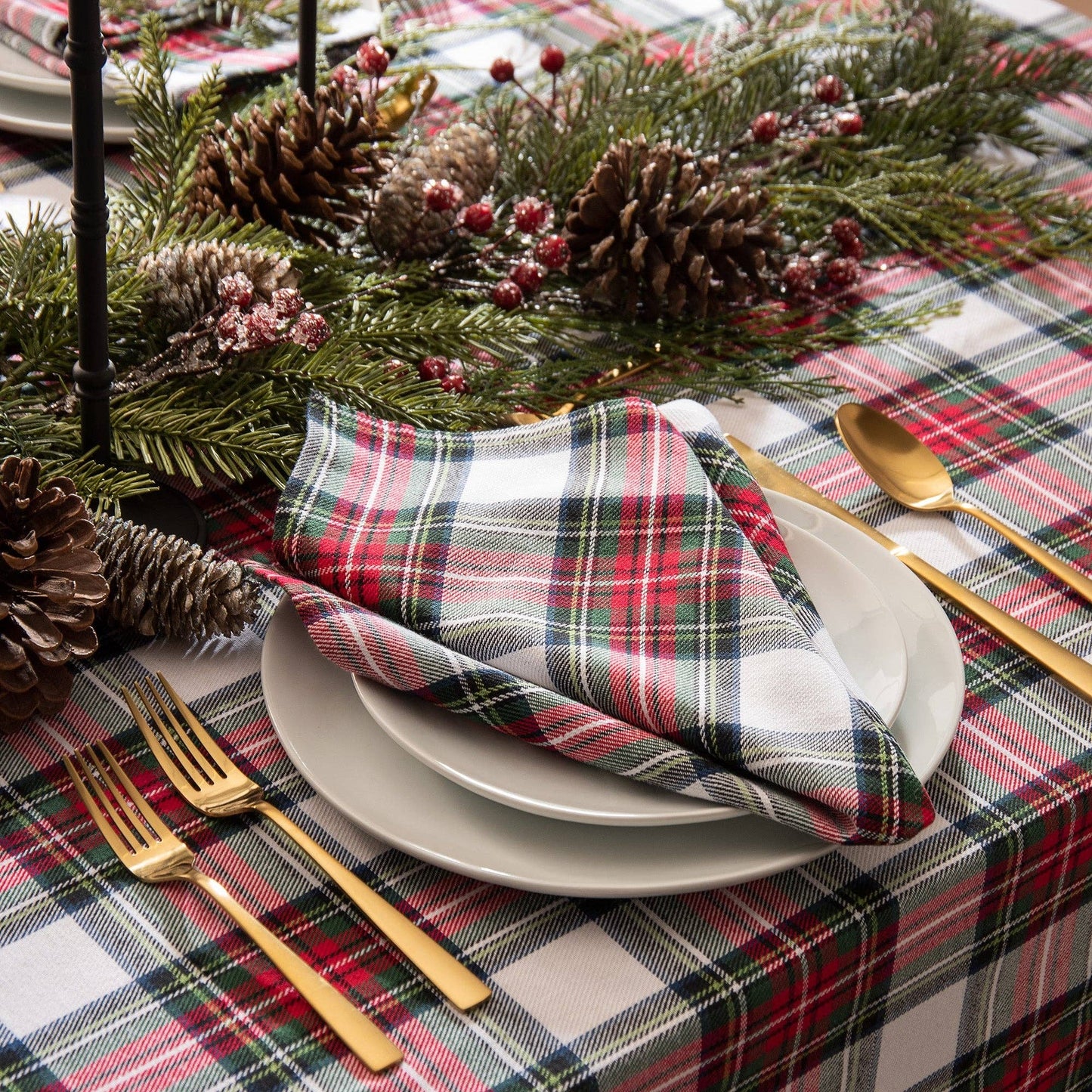 Christmas Classic Holiday Plaid Cotton Napkin Set of 8-17x17 - Marcel’s Culinary Experience
