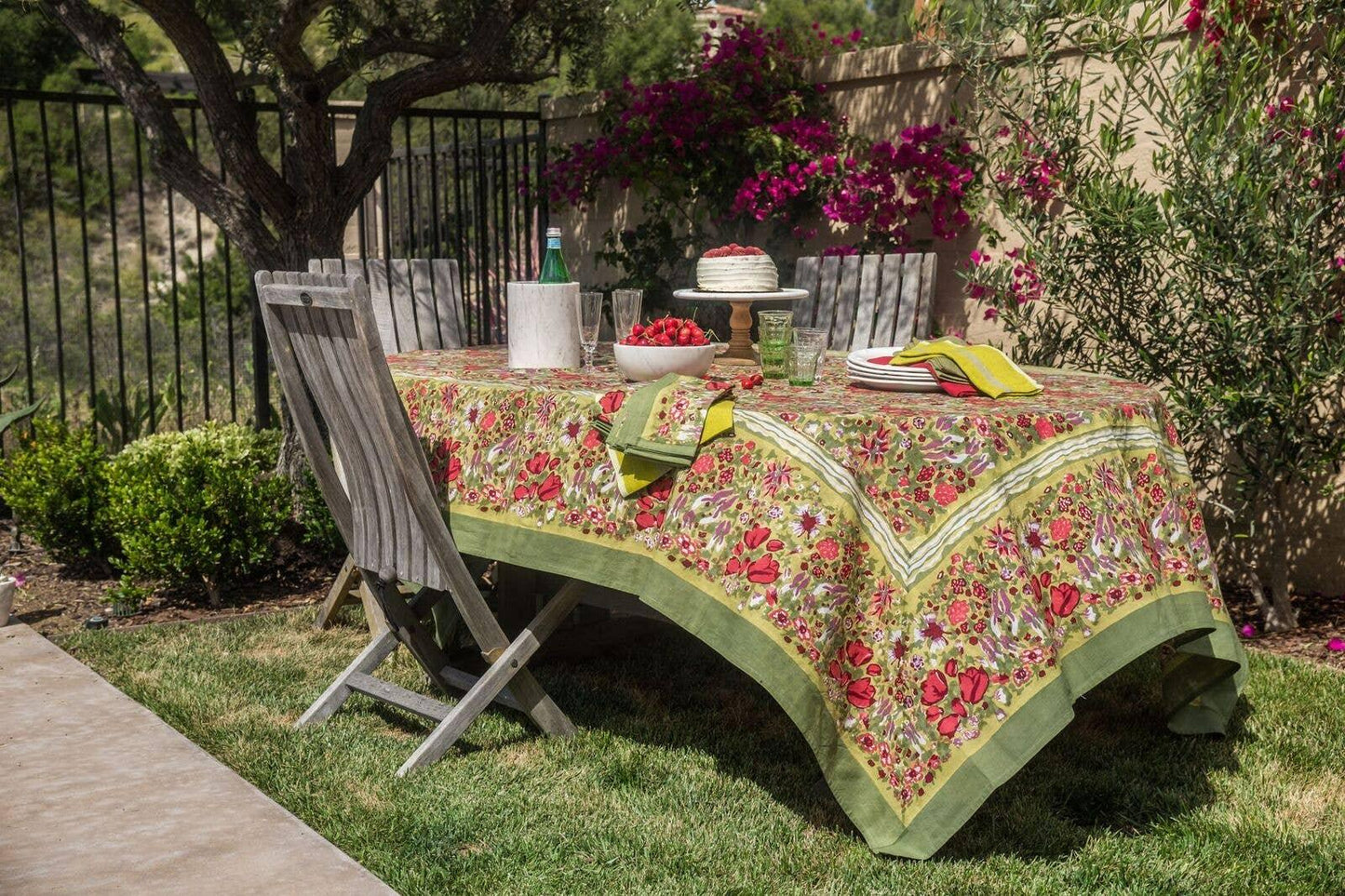 Jardin Red & Green | French Tablecloths - Marcel’s Culinary Experience