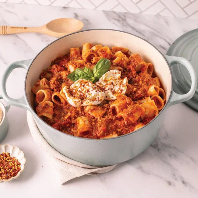 Le Creuset Signature Round Dutch Oven 5.5 qt - Sea Salt
