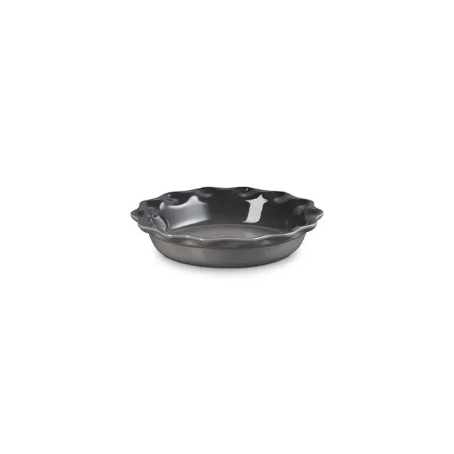 Le Creuset Heritage Fluted Pie Dish 9" - Oyster