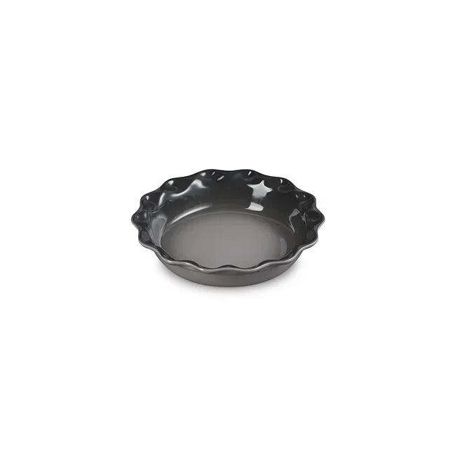 Le Creuset Heritage Fluted Pie Dish 9" - Oyster
