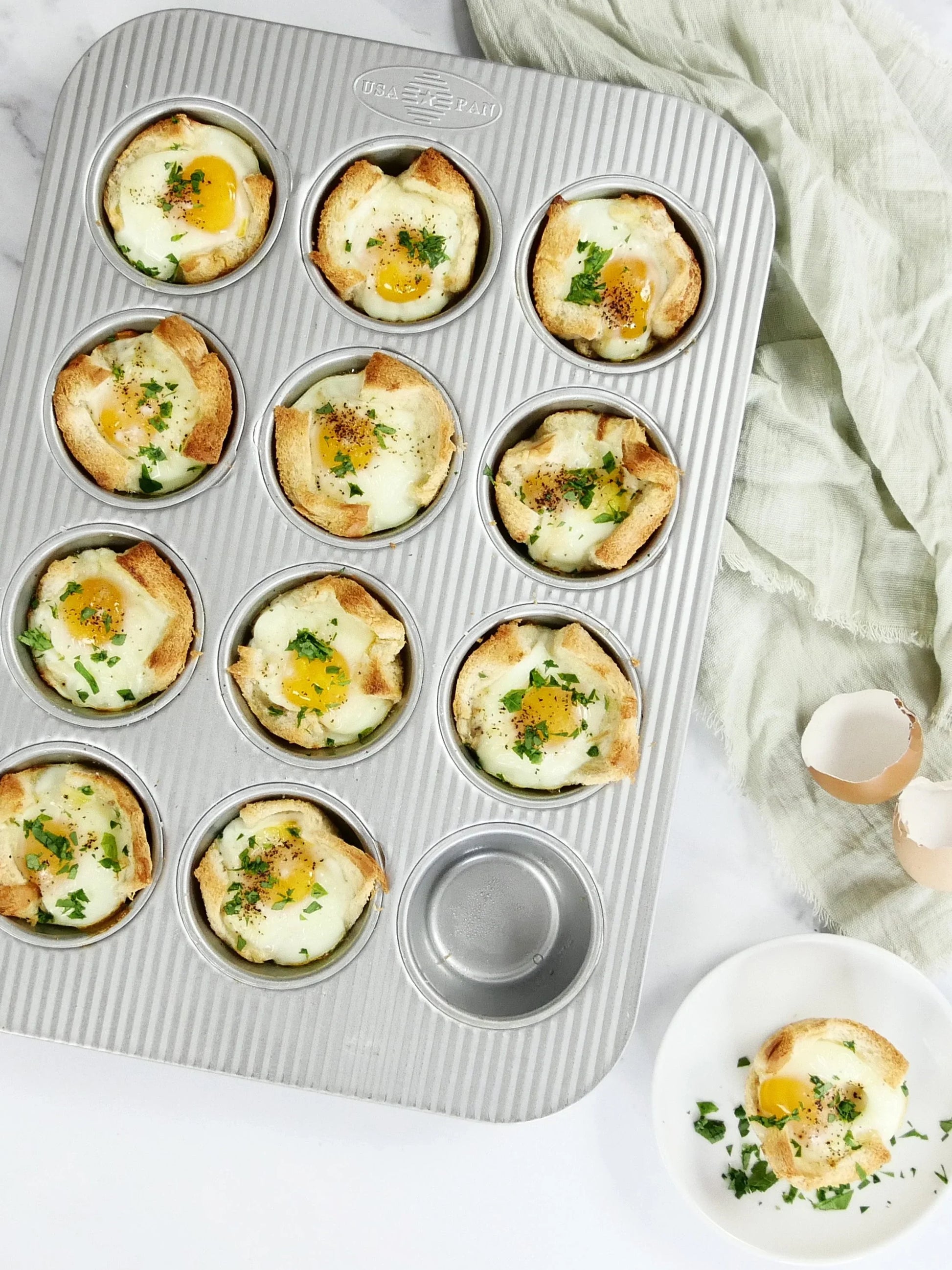 Muffin Pan 12 Cup - Marcel’s Culinary Experience