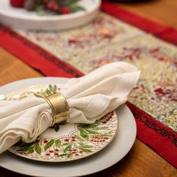 Couleur Nature Winter Garden Wreath Runner Red & Green 16"x90" - Marcel’s Culinary Experience