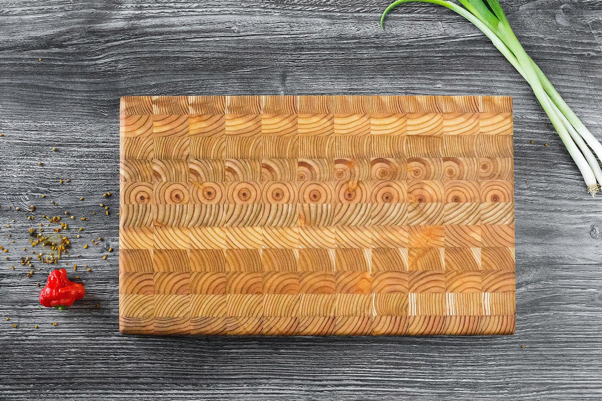 Larch Wood One Hander Cutting Board - Thumbnail 3