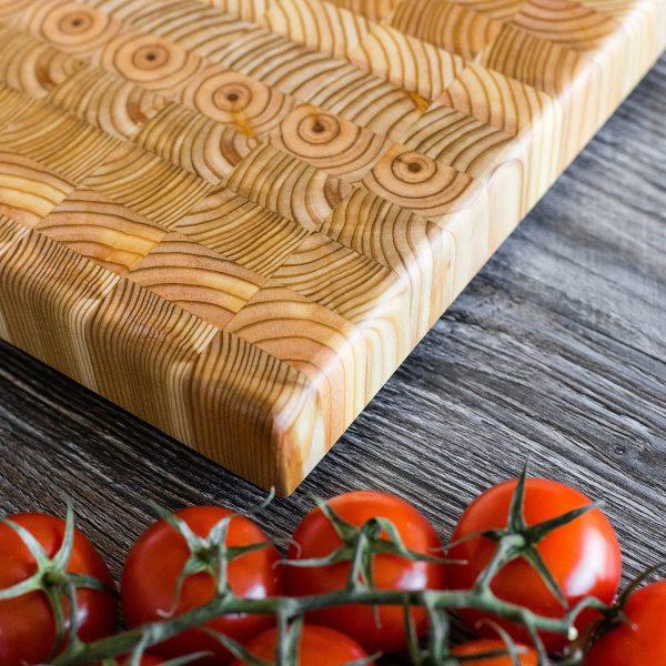 Larch Wood One Hander Cutting Board - Thumbnail 4