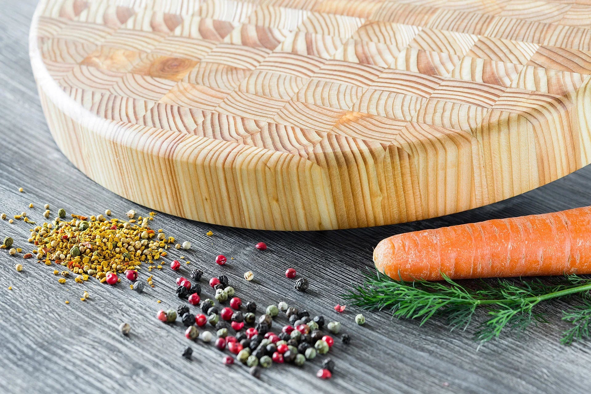 Larch Wood Canada Round Premium Cutting Board - Marcel’s Culinary Experience