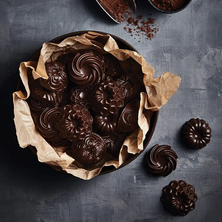Nordic Ware Bundt Charms Pan ノルディックウエア Mini Bundt Charms Pan | Cast Aluminum Bakeware | Nordic Ware