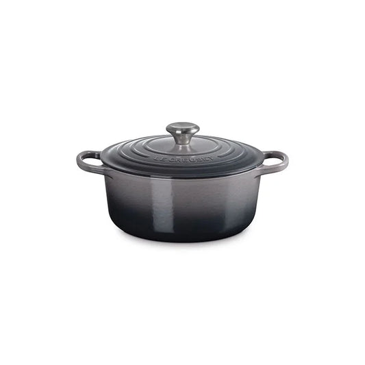 Le Creuset Signature Round Dutch Oven 5.5 qt - Oyster