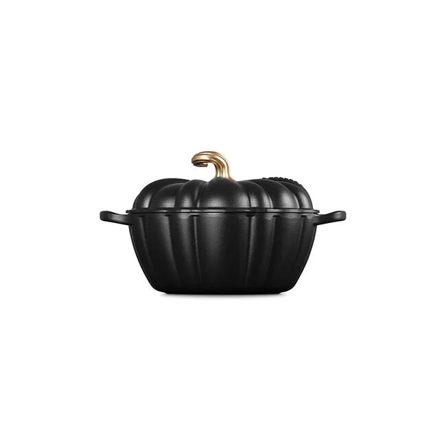 Le Creuset Signature Pumpkin Cocotte - Licorice