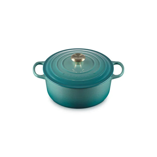 Le Creuset Signature Round Dutch Oven - Riviera