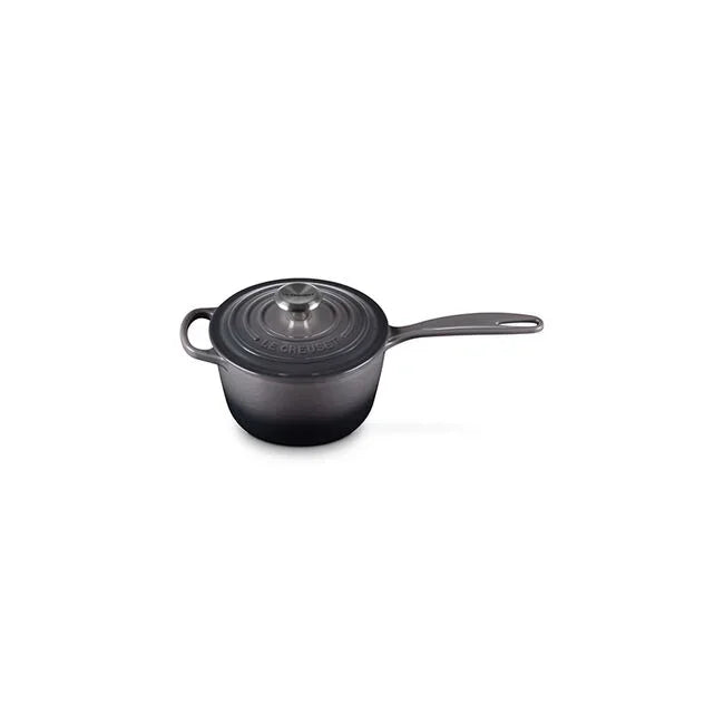 Le Creuset Signature Saucepan 2.25 qt - Oyster
