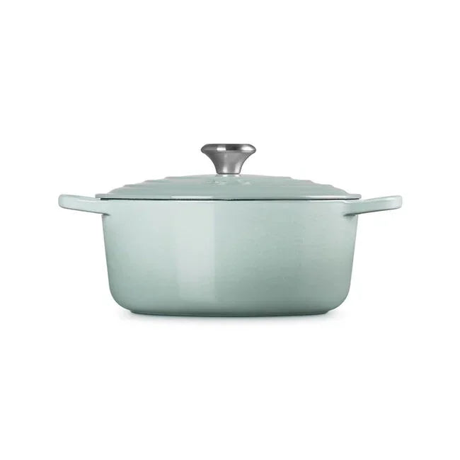 Le Creuset Signature Round Dutch Oven 5.5 qt - Sea Salt