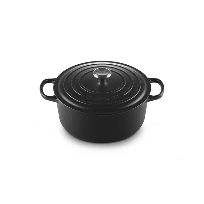 Le Creuset Signature Round Dutch Oven 7.25 qt - Licorice