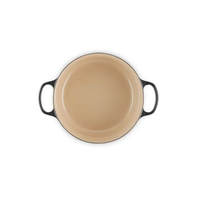 Le Creuset Signature Round Dutch Oven 7.25 qt - Licorice