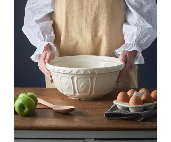 Mason Cash S12 Cream Mixing Bowl 11.75" - Marcel’s Culinary Experience